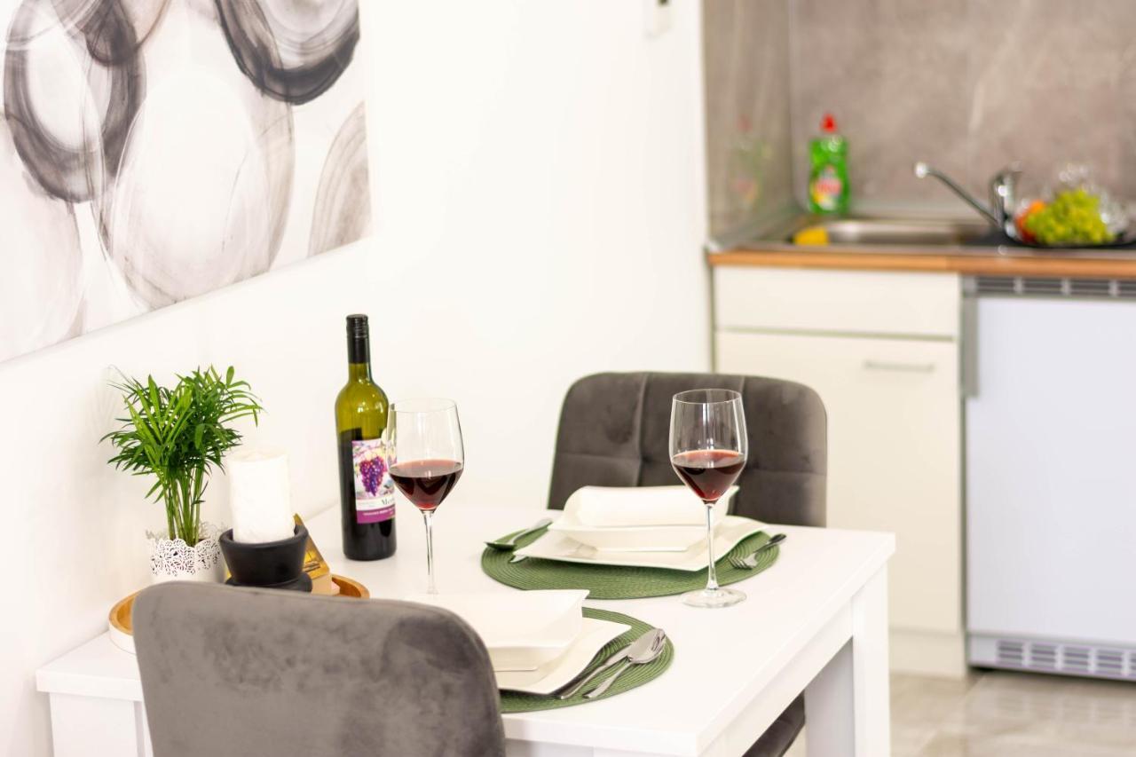 Apartmani Sun & Moon Belovár Kültér fotó