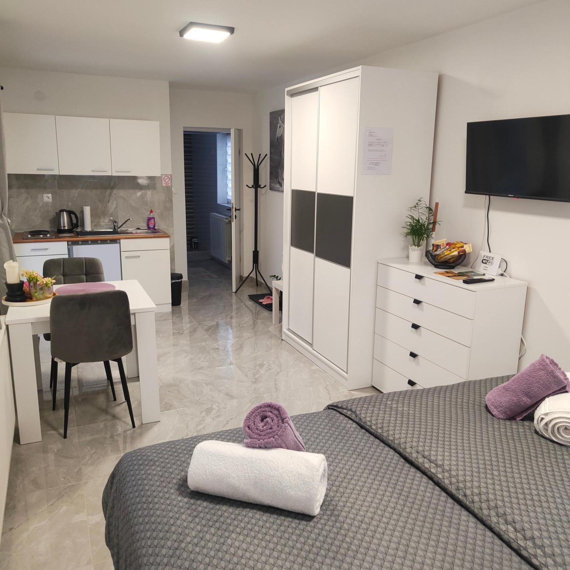 Apartmani Sun & Moon Belovár Kültér fotó